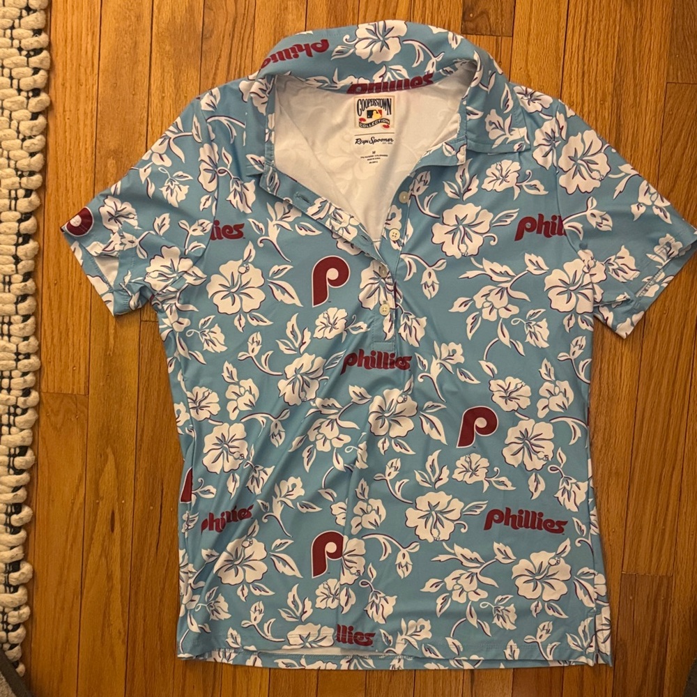 Reyn Spooner Women’s Blue and White Floral Golf Shirt